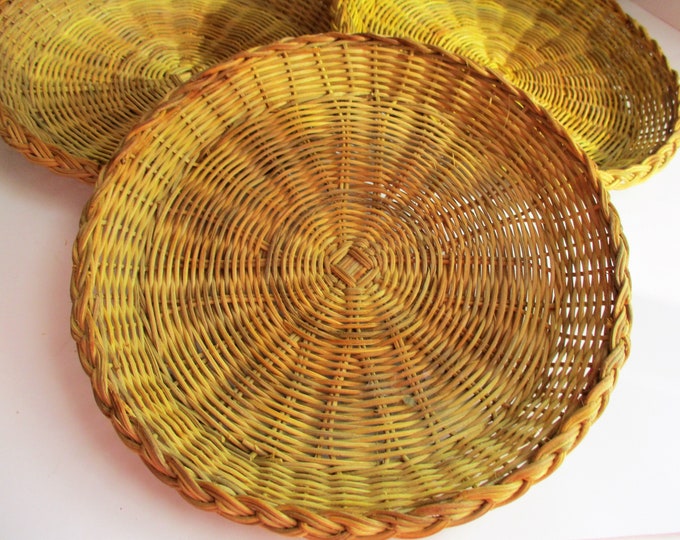 Vintage Wicker Paper Plate Holders Set of 6 Pale Yellow Fall Color