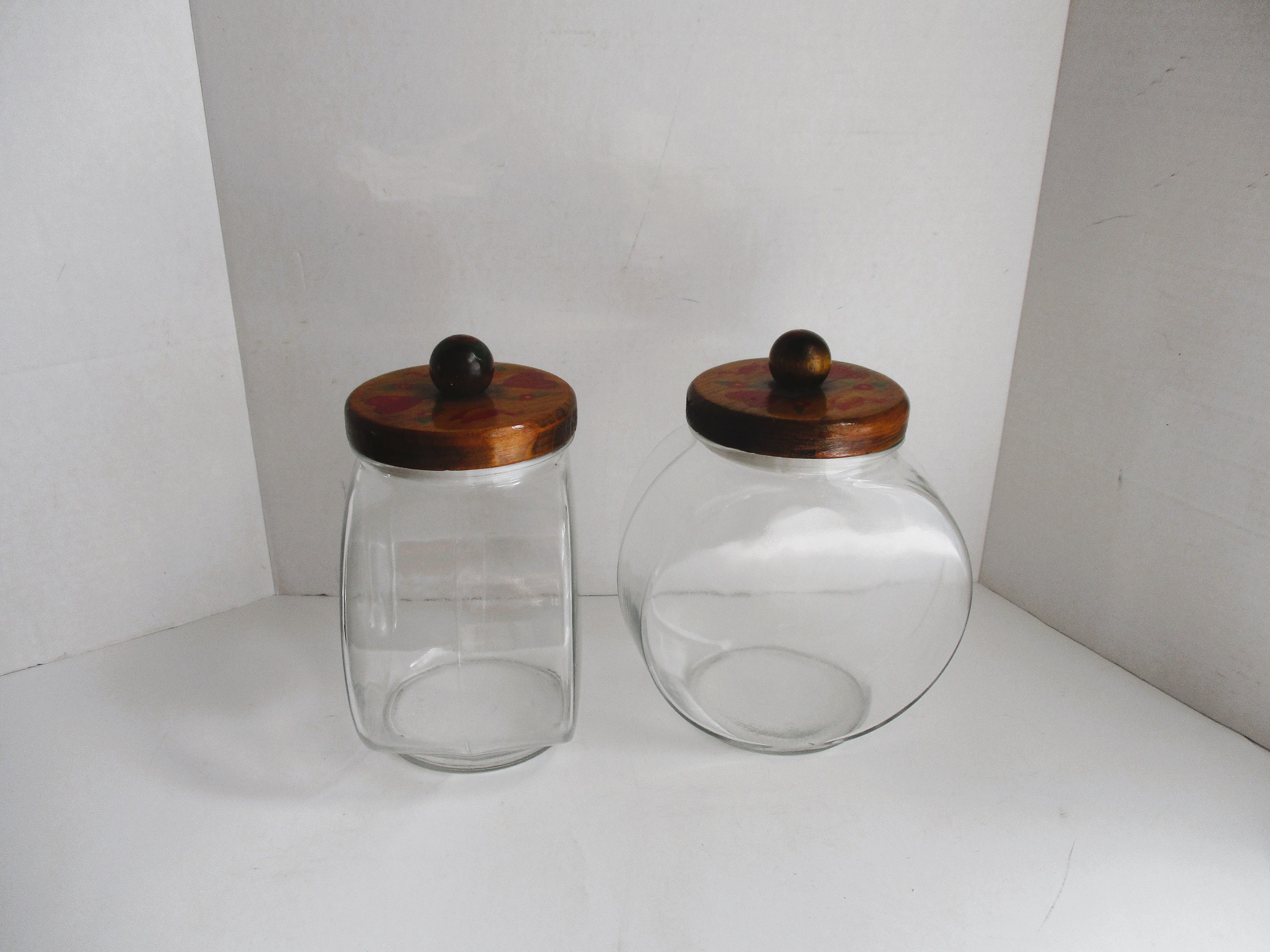 Sweejar Large Glass Candy Jars with Wooden Lids, 1.2 Gallon Glass
