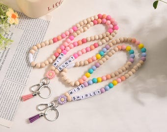 Breakaway daisy beaded Teacher lanyard, ID badge holder, lanyard for keys, gifts for teachers, lanyard for nurses, teacher appreciation day