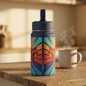 Garrafa de água infantil personalizável com estampa de guaxinim, 414 ml (14 oz), isolada termicamente em aço inoxidável com canudo, resistente a derramamentos, várias cores.