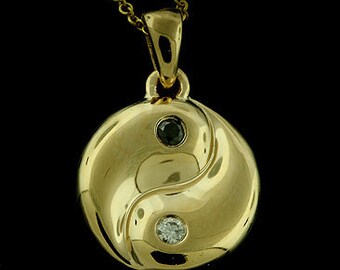 yin yang necklace roblox