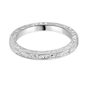 Art Deco Ring mit Gravur 1,8 mm, handgeschnitzter Vintage gerader Ring, Ehering mit Gravur