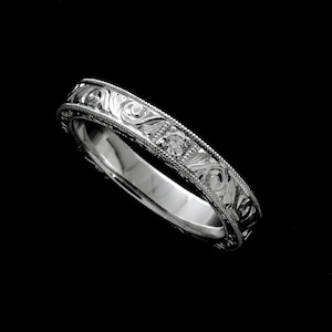 Single Diamond Wedding Band, Antique Replica Wedding Ring, Vintage Style Hand Engraved Ring, Diamond Women&#39;s Gold Platinum Palladium Band