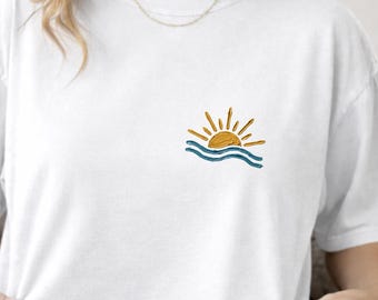 Camiseta Impasto Sun, camiseta con textura de pintura, camiseta con diseño de onda artística, regalo para artistas, gráfico minimalista de puesta de sol, prenda estética de bellas artes.