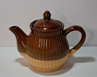 Tea Pot 2 Tone Ceramic Glaze with Lid Collectable Dispaly Home Decor Prop Tea Party