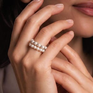 Ensemble de bagues en perles d'eau douce – bagues élastiques empilables avec éléments en acier inoxydable – fait main