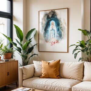 Póster enmarcado de Nuestra Señora de Lourdes / Arte mural católico moderno en acuarela imagen 10
