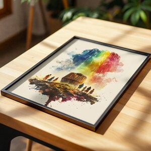 Pu&ograve; includere: Una stampa artistica incorniciata con un'illustrazione ad acquerello di un piccolo edificio su una collina sotto un cielo arcobaleno vibrante e multicolore. La scena raffigura diverse piccole figure nel paesaggio, in uno stile espressivo.