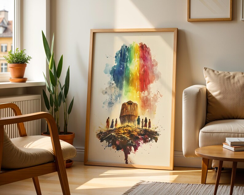 Pu&ograve; includere: Una stampa artistica da parete verticale incorniciata con un'illustrazione ad acquerello di una struttura ad arca in legno su una collina, circondata da un vibrante spettro arcobaleno di schizzi di vernice e piccole figure.