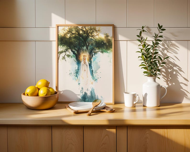 Unsere Liebe Frau von Fatima gerahmtes Poster | Minimalistische katholische Wandkunst Bild 11