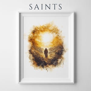 K&ouml;nnte beinhalten: Ein gerahmter Kunstdruck mit dem Titel SAINTS, der eine Illustration im Aquarellstil zeigt, auf der eine einsame Figur auf eine helle, leuchtende goldene Sonne zugeht. Die Szene ist in warmen Bernstein-, Braun- und Wei&szlig;t&ouml;nen gehalten.