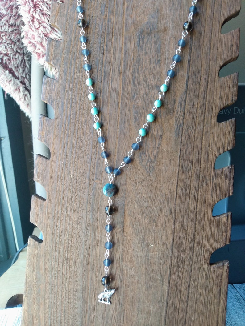 Wolf Spirit Rosary with Howling Wolf Pendant, Dark Blue Sea Glass-Style & Aqua Wood Beads, Blue Sky Jasper Connect, and Smoky Quartz Accents Bild 5