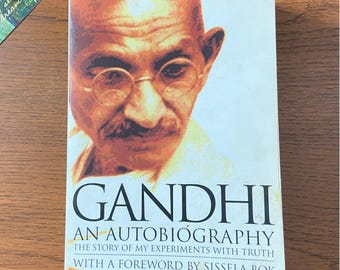 Gandhi An Autobiography: The Story of My Experiments with Truth 1993 SC