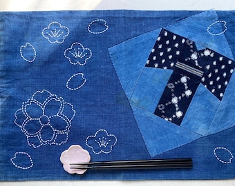Diseño de mantel individual con estampado de flores de cerezo y kimono sashiko n.° 3