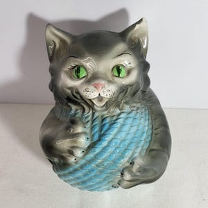 Vintage Ceramic Cat String Holder Gray Kitty Blue Yarn Ball Wall Hanging Decor