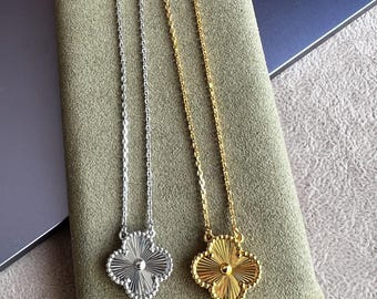 Guillioche 15mm one clovers necklace 925 silver 18k gold plated