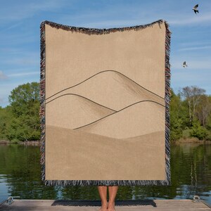 Minimalist Beige Three Layered Rolling Hills | Woven Throw Blanket 6A0MN