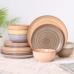 Floral Ceramic Dinnerware Set 18 Piece Plates Bowls Set Elegant Pattern Tableware Set