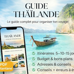 Peut inclure: Un smartphone affiche un guide de voyage pour la Thaïlande, intitulé "THAÏLANDE" et sous-titré "Guide de voyage by Julia." L'image montre une scène de plage avec un bateau à longue queue. Le texte à droite énumère les options d'itinéraire, les conseils budgétaires et les conseils.
