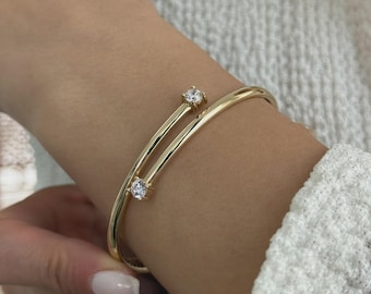 14K massief gouden dubbele band manchetarmband voor vrouwen, handgemaakte gouden armband, dubbele lichte armband, minimalistische luxe sieraden cadeau voor haar