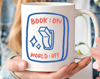 Bokmugg Bok om världen av kaffekopp, bokälskare present till kvinnor, bibliofil present, läsarpresentmugg, estetisk bokklubb keramikmugg