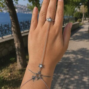 Silver Star Hand Chain, Adjustable Shahmaran Bracelet, Celestial Hand Jewelry, Boho Wrist Chain Gift for Women, Elegant Costume Accessory