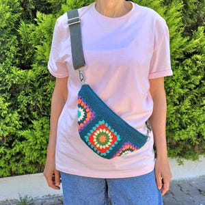 Granny  Crochet Bum Bag, Crochet Fanny Bag, Small Crossbody Bag, Crochet Sling Bag for Women, Chest Bag, Hands Free Boho Bag, Green Bum Bag