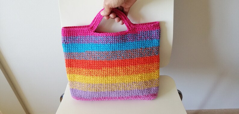 Sac à main arc-en-ciel, sac au crochet Macrame, fourre-tout coloré, sac à bandoulière, sac de plage, sac de luxe week-end occasionnel, sacs à main au crochet femmes, sac carré image 2