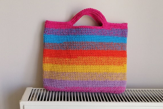 レインボーハンドバッグ、かぎ針編みマクラメバッグ、カラフルなトート