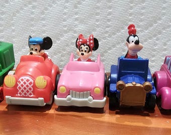 Autos de juguete Disney de 1988 con mecanismo de retroceso.