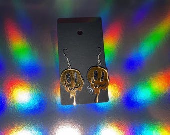 Face melting earrings