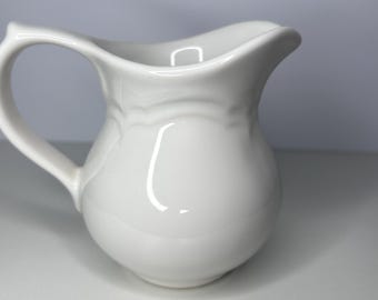 Vintage Pfaltzgraff Stoneware Gazebo White pattern creamer pitcher