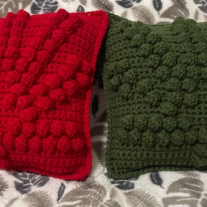 Crocheted Pot Leaf Mini Pillow