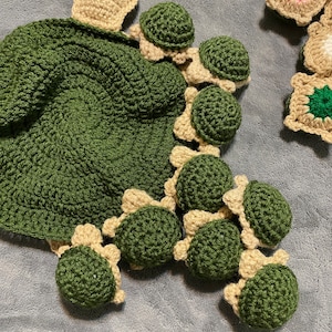 Crocheted Turtle Memory Game with 20 Baby Turtles