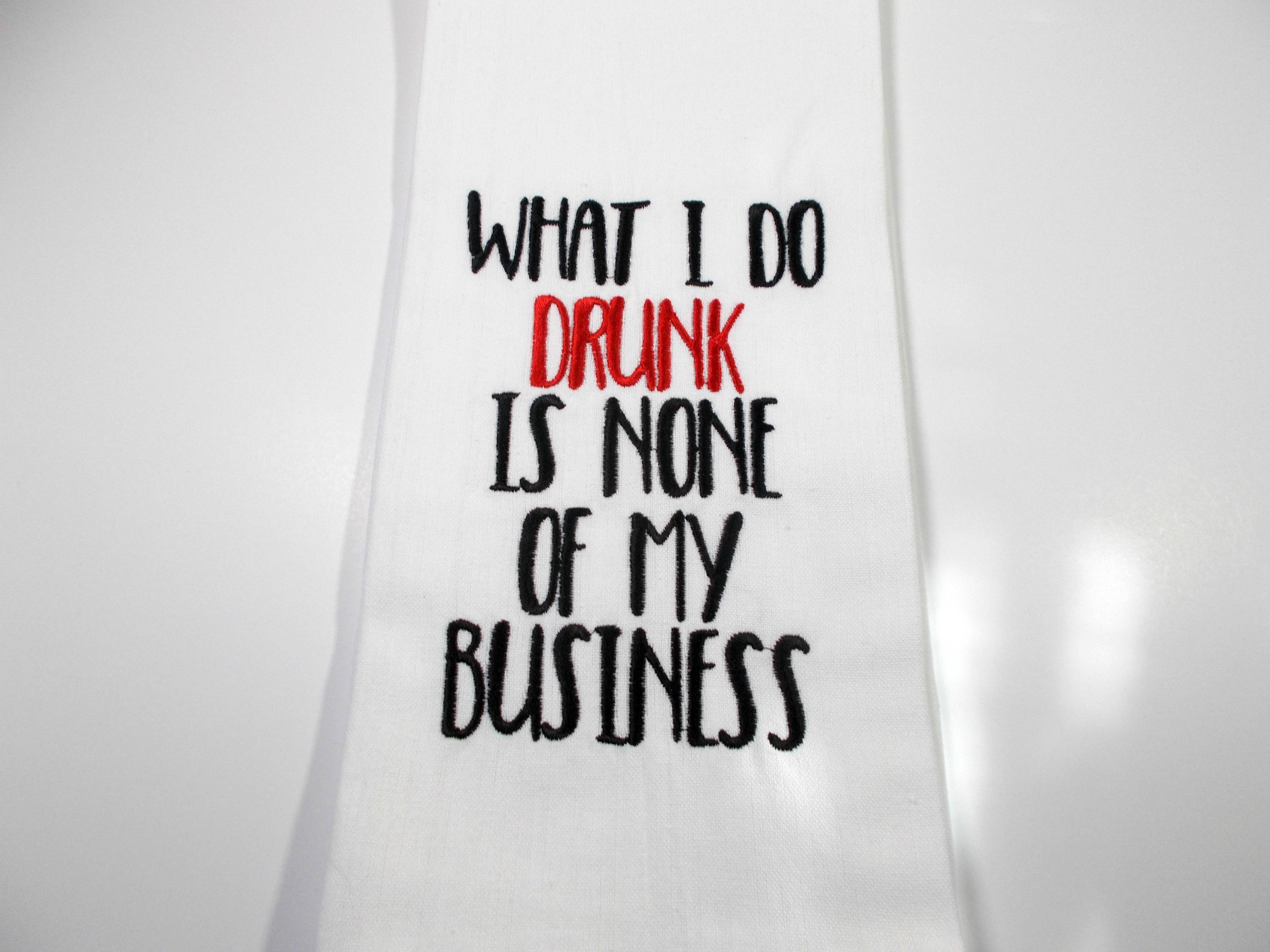 How to describe a drunk person talking image