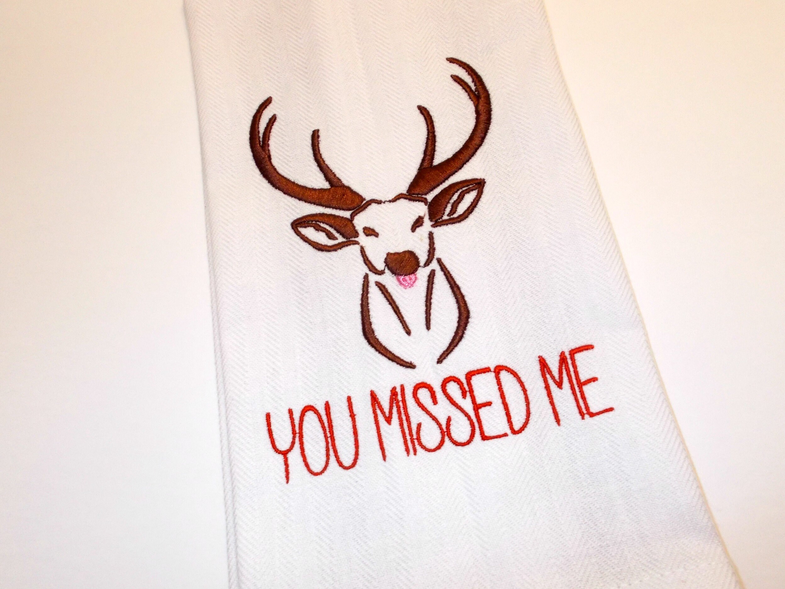 Deer Cloth Napkins, deer napkins, reindeer napkins, deer antler cloth