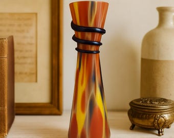 Vaso in vetro artistico arcobaleno / Stile Murano multicolore soffiato a mano con decorazioni a serpentina / Regalo per lei, decorazione per l'inaugurazione della casa