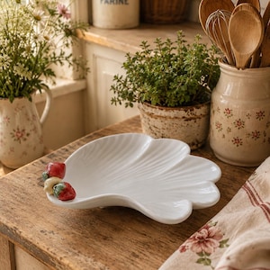 Shell Shaped Dish Bordallo Pinheiro | Ceramic 3D Fruit Accent 1980s Portugal | Vintage Home Decor Gift