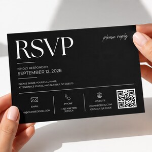 Peut inclure: Une carte RSVP rectangulaire noire avec du texte blanc. La carte affiche le mot RSVP, la date du 12 septembre 2028 et des instructions pour confirmer la présence. Elle inclut des icônes pour e-mail, téléphone, site web et un QR code.
