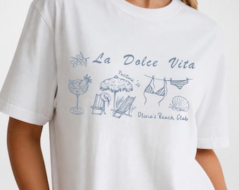 Włoska koszula letnia, spersonalizowana koszulka plażowa, koszula La Dolce Vita, koszulka z motywem wakacji w Europie, komfortowe kolory, estetyka nadmorska