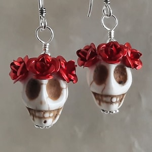 Dia de los Muertos Earrings - White Skull w/ Red Flowers