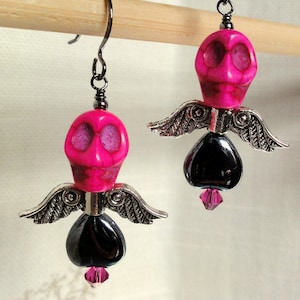 Dia de los Muertos Earrings - Winged, Hot Pink Skull w/ Hematite Heart