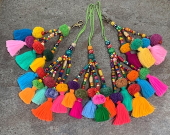 Charm de sac coloré à pompons et pompons - Porte-clés cabas bohème