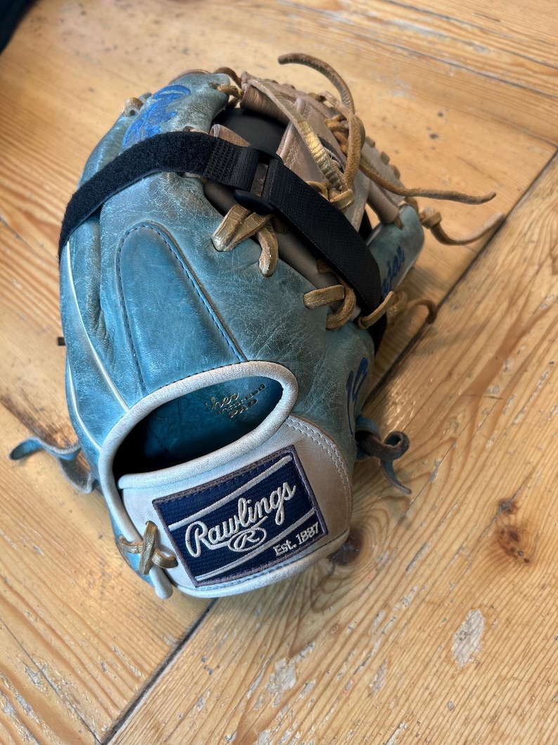 Custom Baseball Glove Shape Insert | Personalized Glove Holder | Keeps Glove from Losing Its Shape image 5
