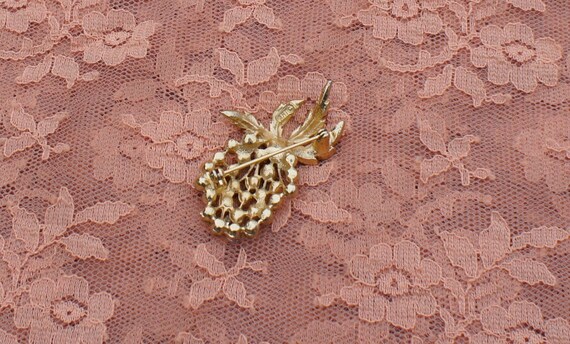 Geno Pin Rhinestone Pineapple Pin Gold Pineapple Vintage Rhinestone Pineapple Brooch Geno Ltd Brooch Pave Rhinestone Fruit Brooch
