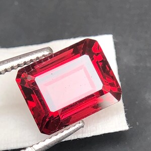Natural Red Garnet Octagon Gemstone for Jewelry Making (8.80x7x4.60 MM)