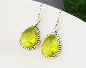 Apple Green Earrings - Silver and Green Glass Drop Earrings - Bridesmaid Gift - Bridesmaid Earrings - Wedding Jewelry - Bridesmaid Jewelry