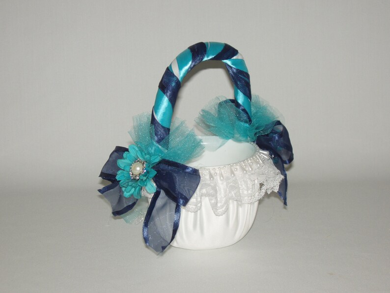 Wedding Accessories Something Blue Ready To Ship Discounted 25/% TURQUOISE NAVY FLOWER Girl Basket Brooch Wedding Basket