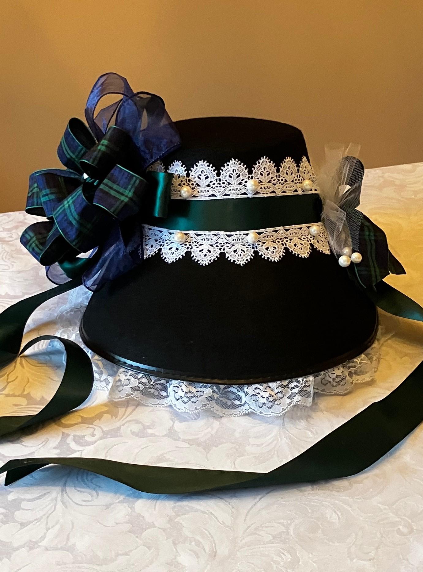 Elegant Black and Gold Lace Hat with Bow Black cloche hat with lace and art deco fabric bow  main image 2