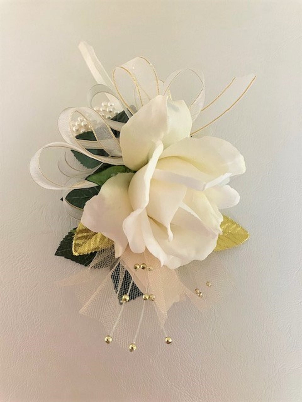 【pain or pleasure】ROSE CORSAGE BOLERO Rose Corsage in Upland CA - Suzann's Flowers